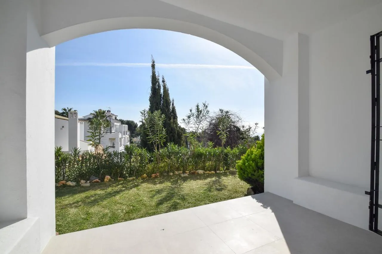 Riviera Eva Apartment Sitio de Calahonda 0*,  Španělsko